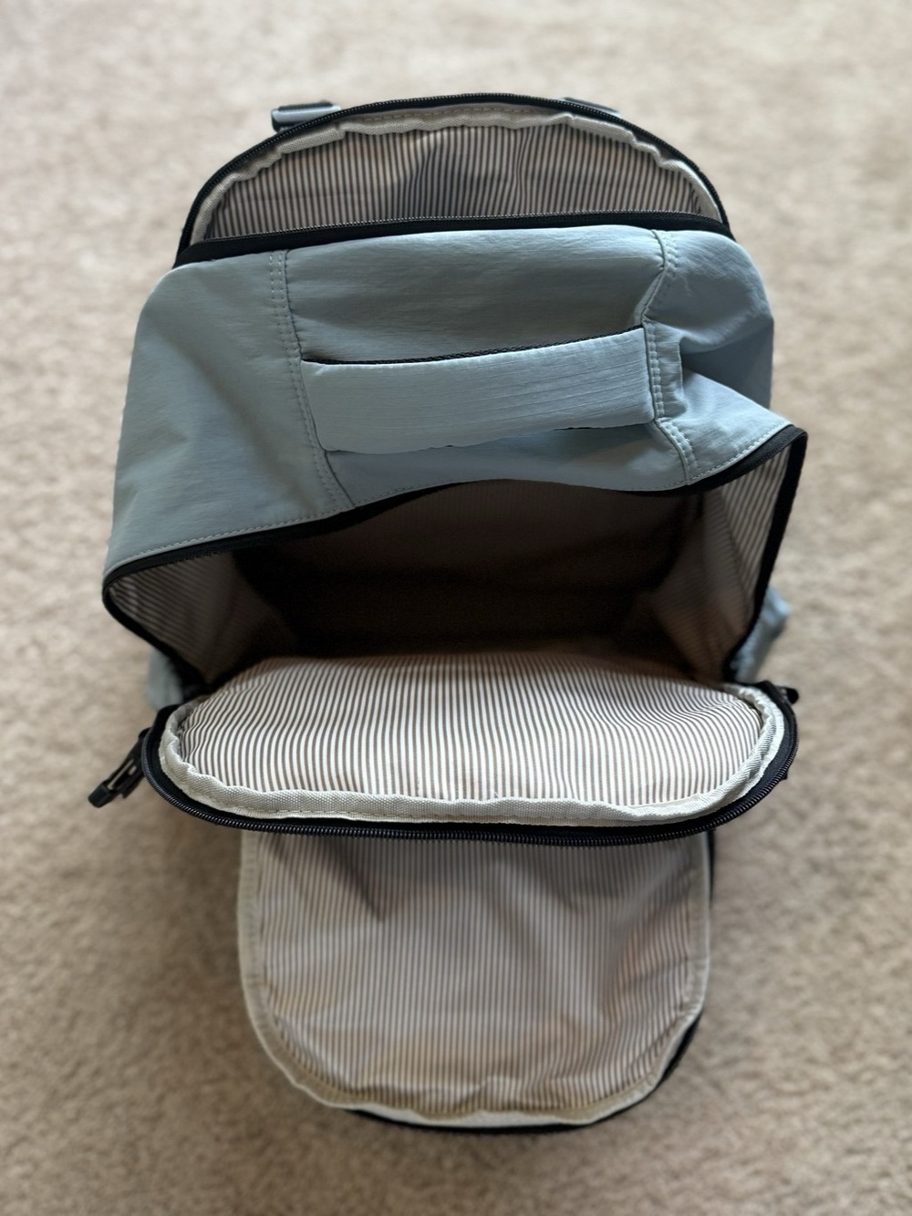 LOVEVOOK Laptop Travel Backpack in Blue and Black- Like New Condition - Picture 10 of 10